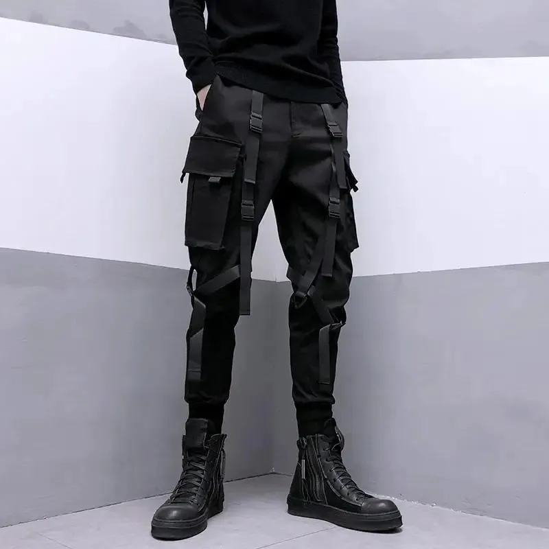 Spring Men Black Cargo Pants Mężczyznę Wstążki Kieszonkowe spodnie Męskie japońskie streetwear Hip Hip HaP harajuku mody Harem Pants 240119