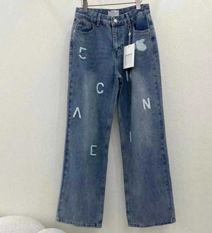 Jeans de luxe pour femmes, pantalons de styliste, pantalons en denim épissé à la mode, lettres CC brodées, pantalons en jean graphiques