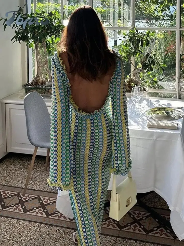 Sexy Contrast Backless maxi dress for Women - Elegant O Neck, Straight Flare, Long Sleeves - Perfect for Casual Wear, Vacation Parties and Fashion -