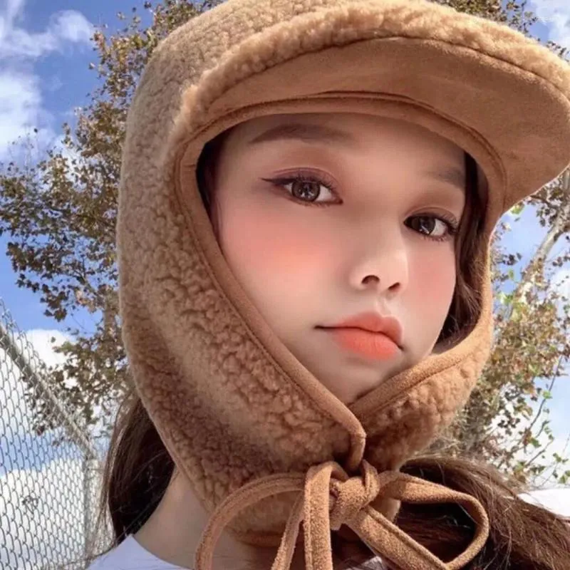 Berets Lamb Wool Girls Bomber Cap Solid Color Ear Protection Thick Warm Fluffy Fur Hat Windproof Bib Outdoor Ski