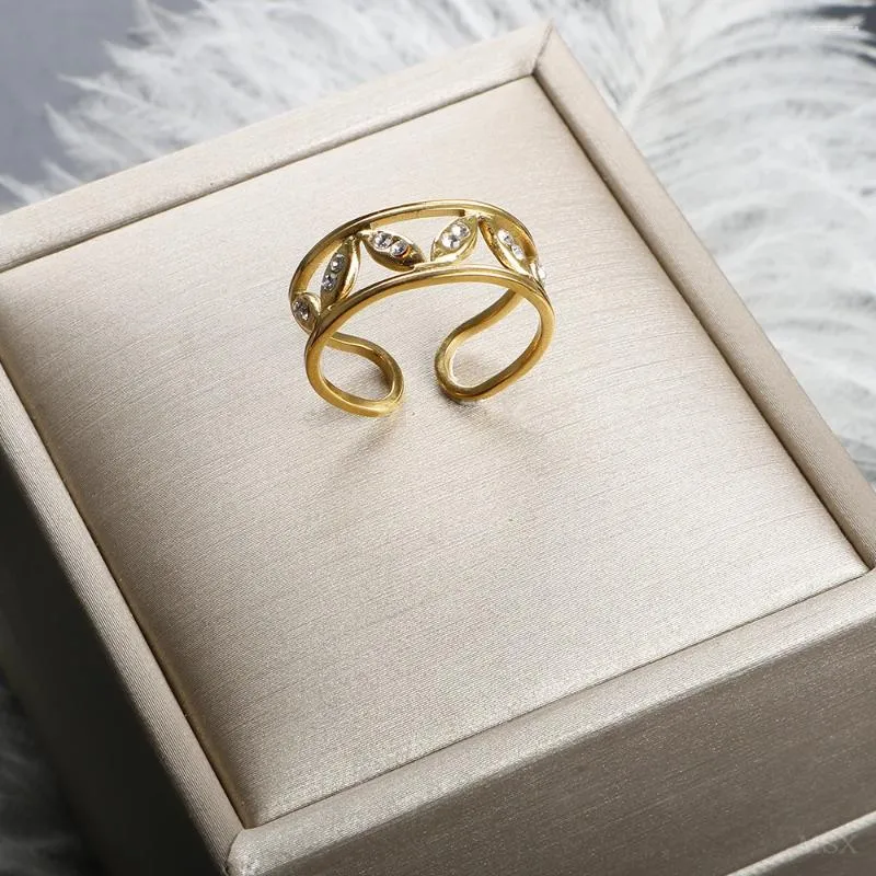 Anéis de casamento design incrustado trigo aberto para mulheres luxo moda oco folhas não desbotando dedo largo jóias presente