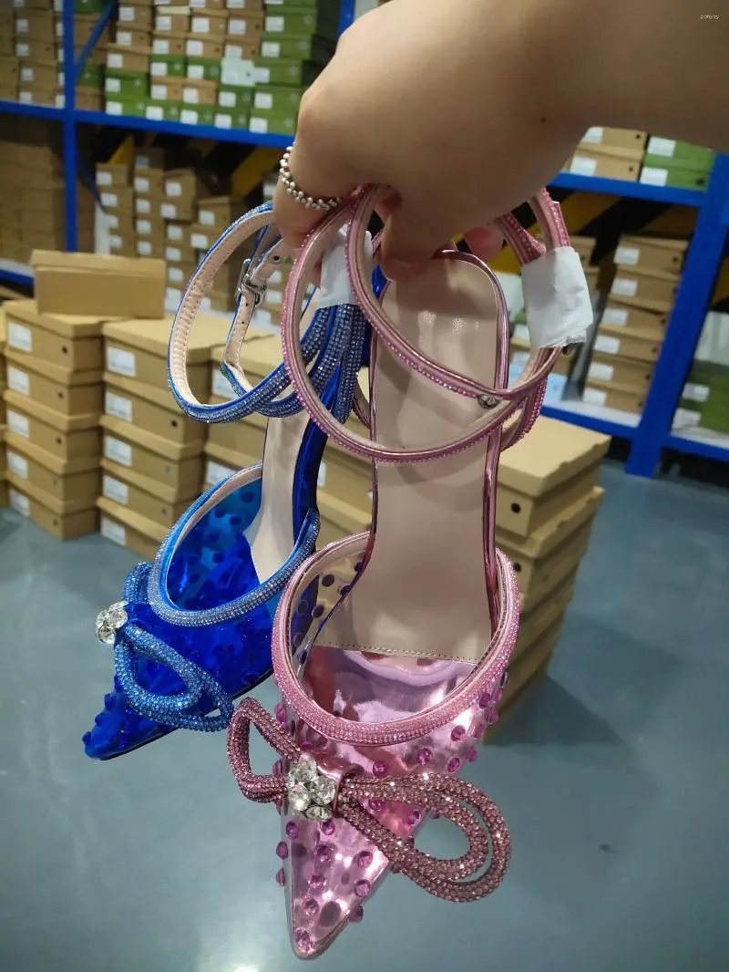 Sandały Buty dla kobiet krystaliczne kokardki spiczaste palety palce jedwabny pusty pasek sandalias de Mujer seksowne zawiesia wysokie obcasy impreza