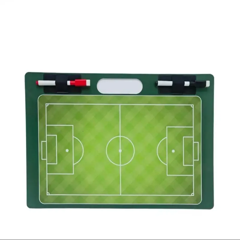 Fotboll Tactic Board Portable PVC Wearresistent återanvändbar fotbollscoachingplatta Lätt strategi Urklipp 240127