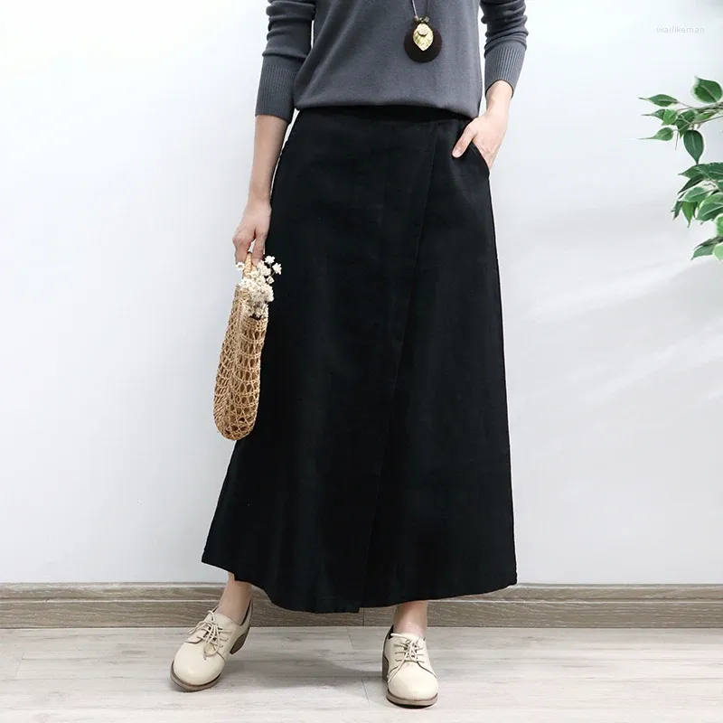 Длинная строгая юбка. Юбки женские длинные. Длинная прямая юбка. Длинные плотные юбки. Бежевая юбка макси.