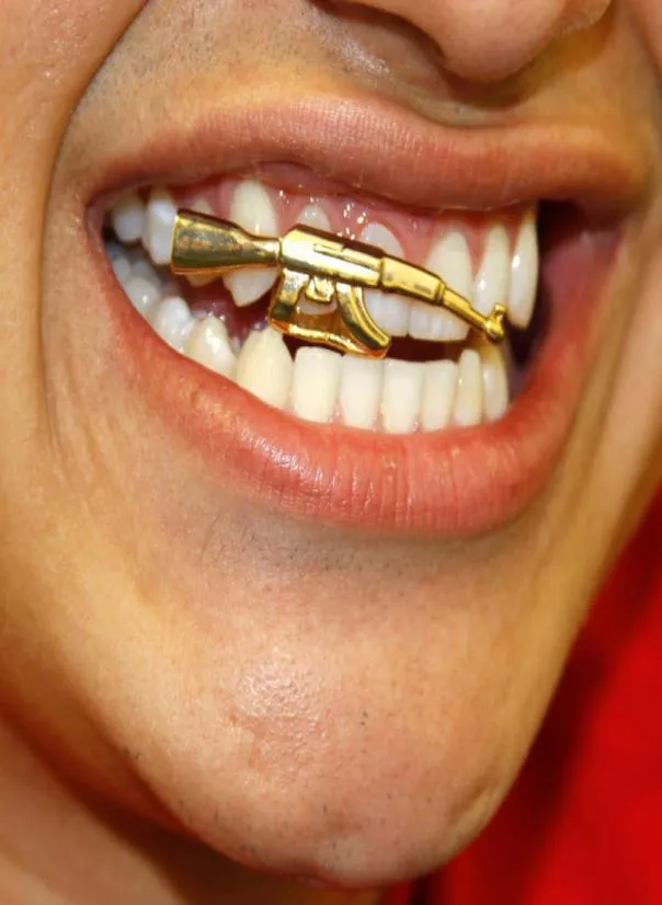 Silah şekli diş ızgaraları hip hop rapçi erkekler kadınlar üst alt tek dişlergrillz diş klipsleri parti takı altın gümüş renk 9133754
