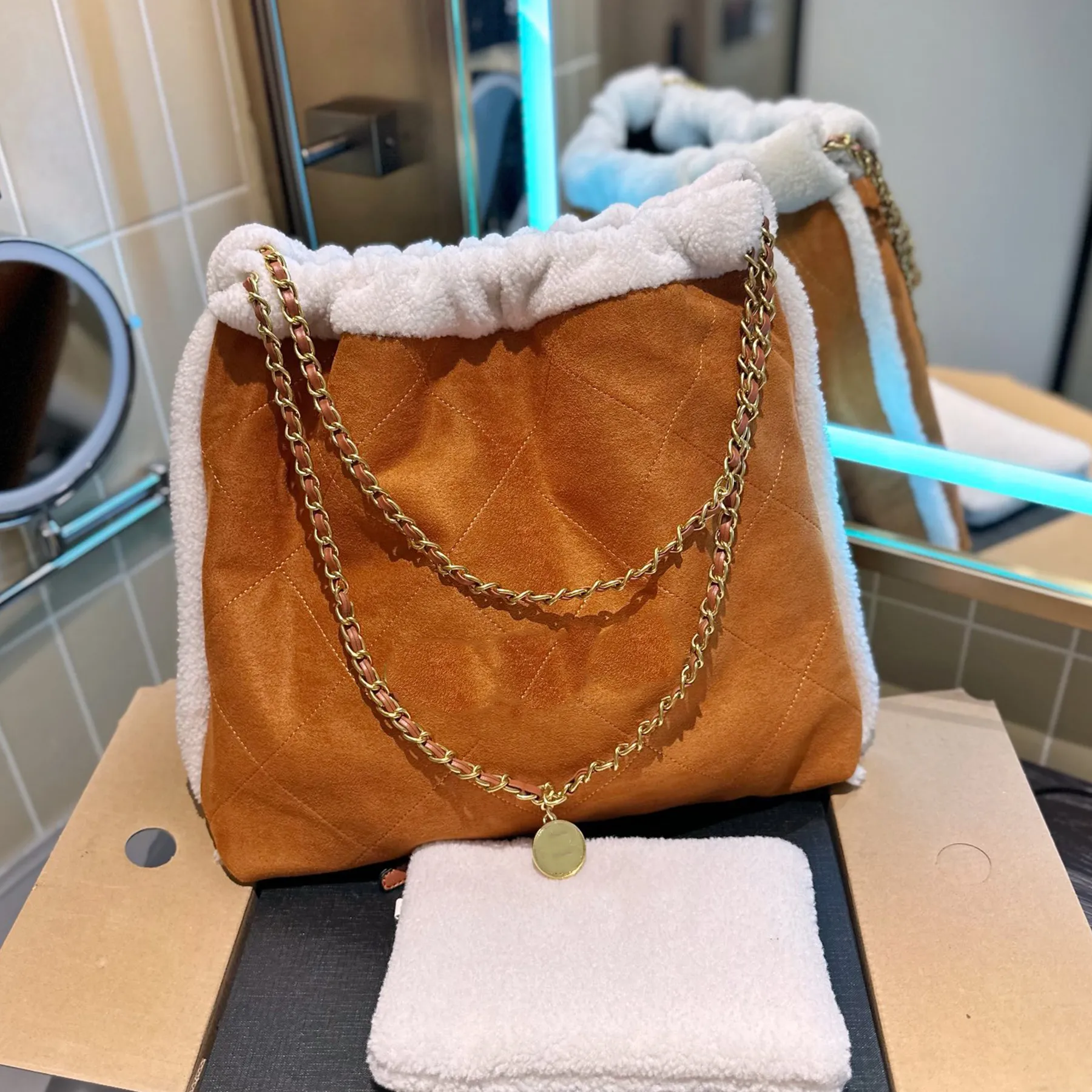 Nova grande capacidade coco 22 bolsa designer de luxo ouro ferragem corrente couro sacola feminina moda crossbody bolsa alta qualidade