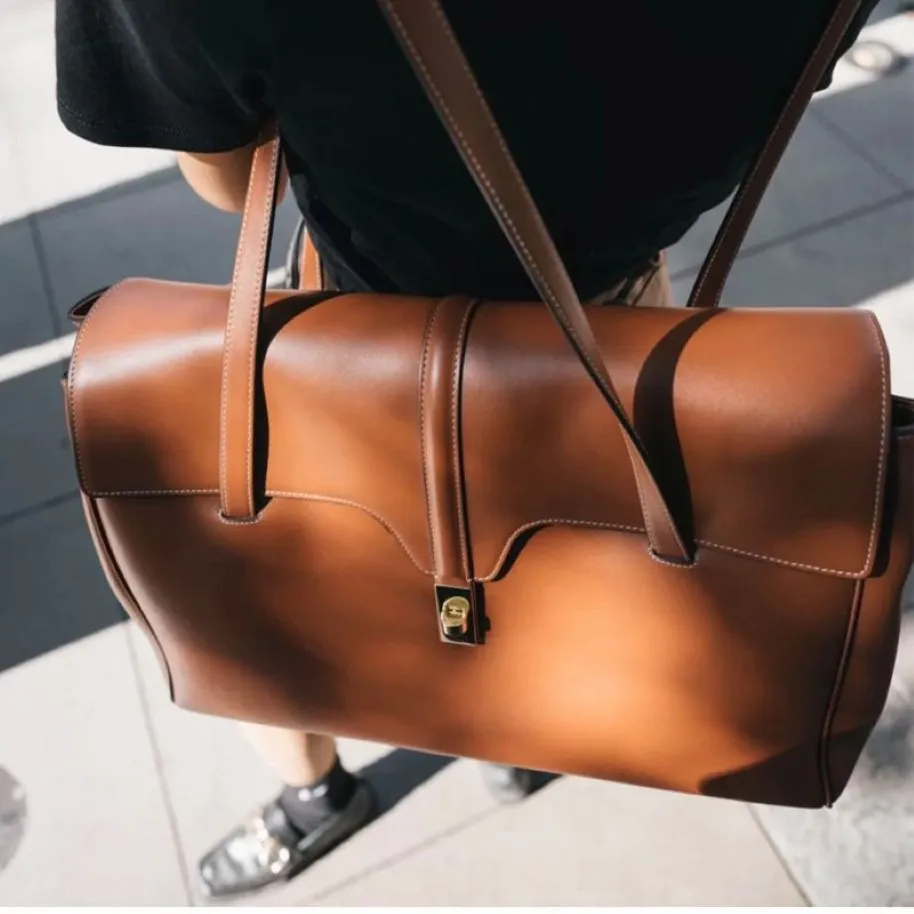 2021 Ny Asigo Liu Wen Leather Tote Bag läder axel bärbar handbag213y