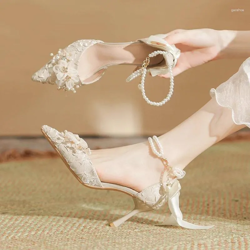 Dress Shoes 2024 Autumn Fine Heel Sweet Bridal Wedding Pearl Buckle Sandals Bowknot Exquisite Flower Women's Single Comfort