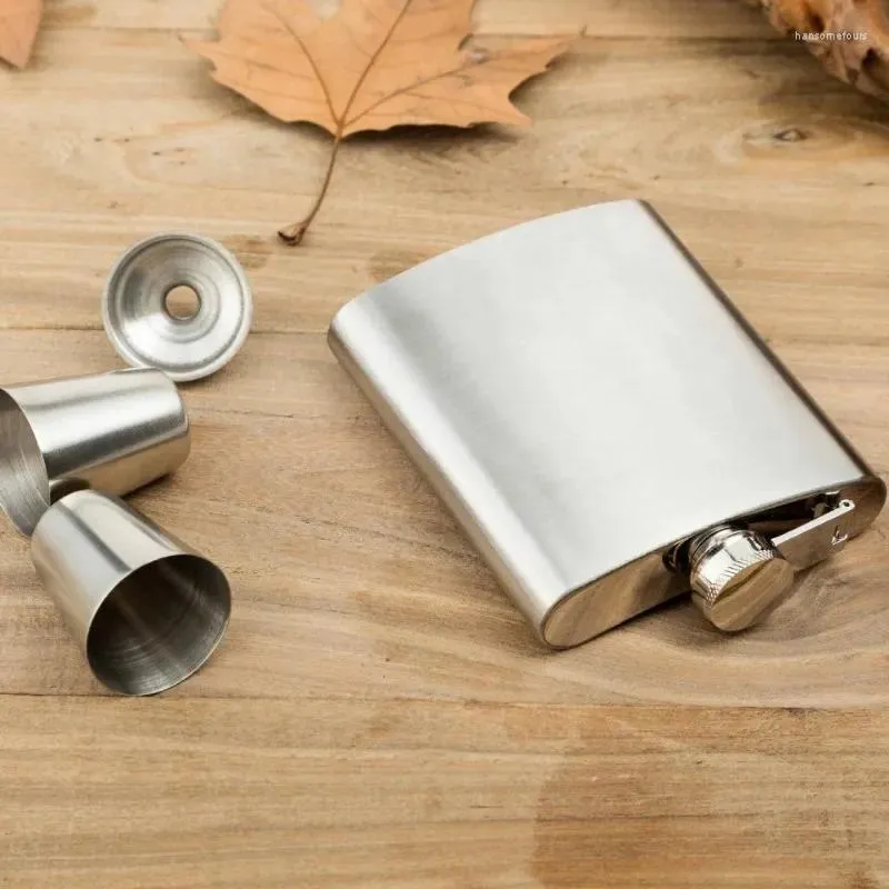 Hip Flasks 7oz Whisky Portable Stainless Steel Flask For Whiskey Accessories Outdoor Take It With You Wine Bottle Set