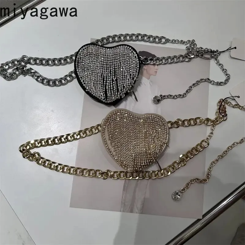 Miyagawa Moda Catena in metallo Diamanti scintillanti Nappa a tracolla Versatile Mini Love Borsa piccola con catena in ferro vintage 240130