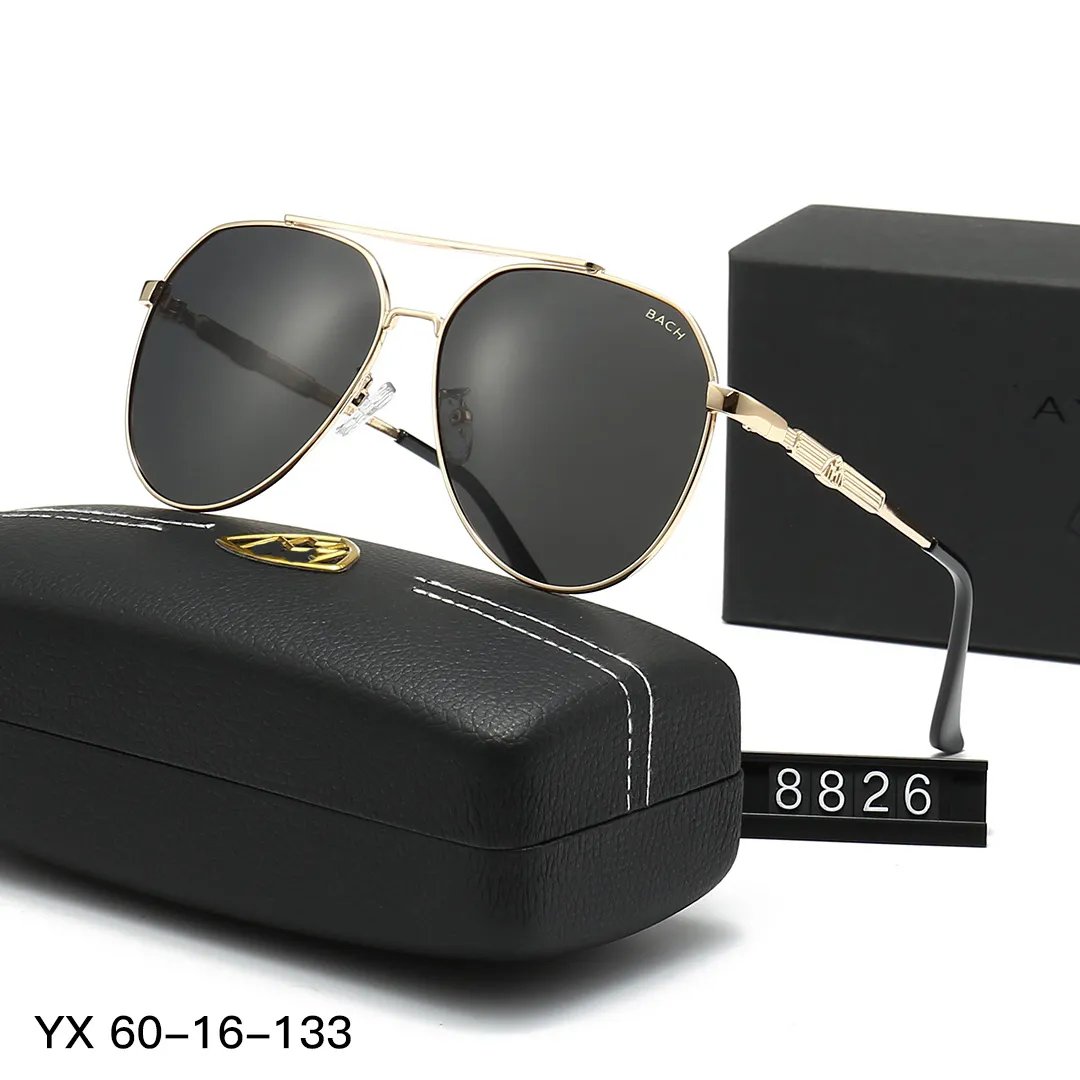 2024Fashion M Drive Sunglasses for Lodic Men Designer Ladies Designers for Classic Attation Metal Frame Popular Retro Avantgarde屋外UV 400保護8828