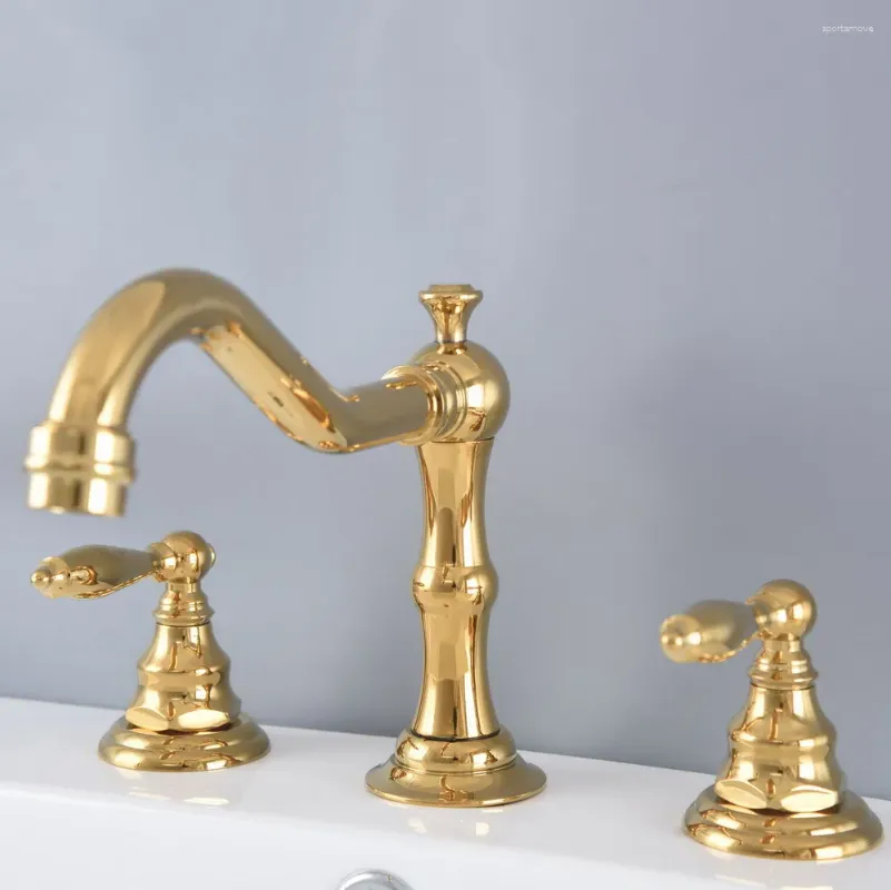 Robinets de lavabo de salle de bain Luxury Gold Brass Perk monté Double poignées répandues 3 trous mélangeur de robinet bassin Taps d'eau TNF984