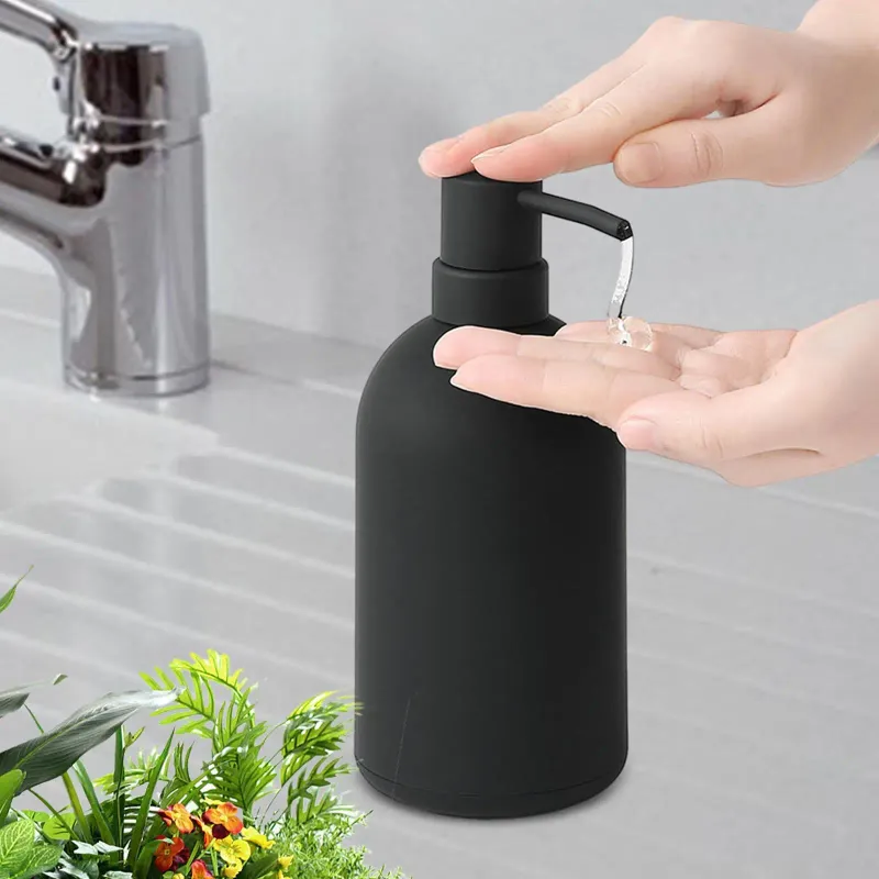 Ensemble d'accessoires de bain, distributeur de savon noir, appartement vide, accessoires de salle de bains à pression facile, bouteille à pompe moderne rechargeable pour la maison et le voyage