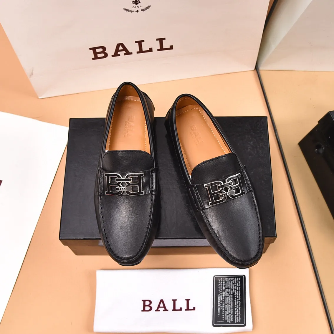 Designer de mode hommes chaussures habillées en cuir boucle d'argent hommes chaussures habillées bleu marine noir hommes designer mocassins bal soirée mariage formel messieurs chaussures plus la taille