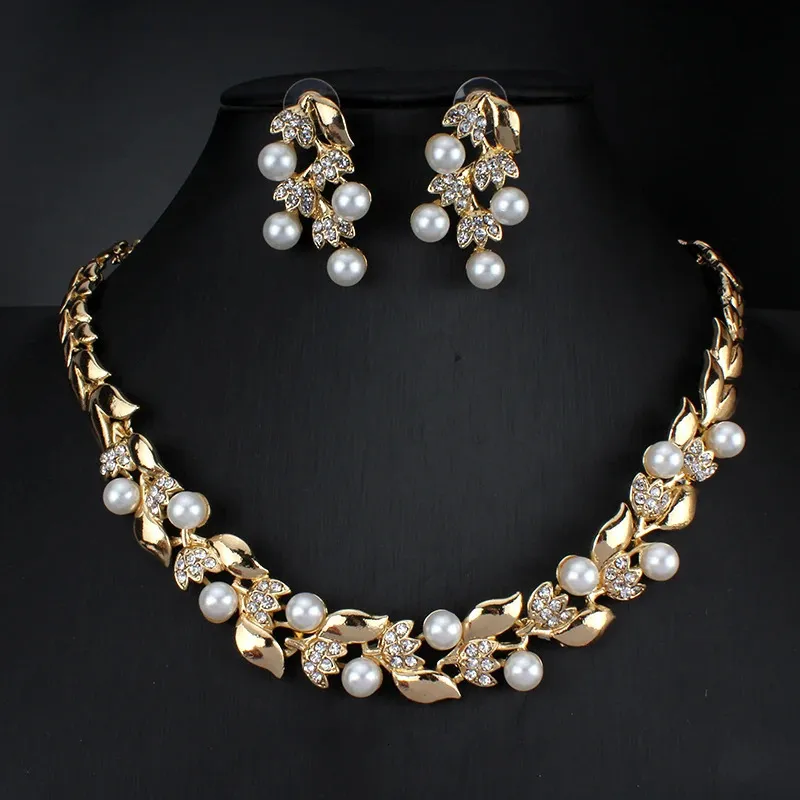 Ожерелье с искусственным жемчугом, серьги, свадебный комплект ювелирных изделий в Дубае для женщин, платья, аксессуары, цвета золота 240202