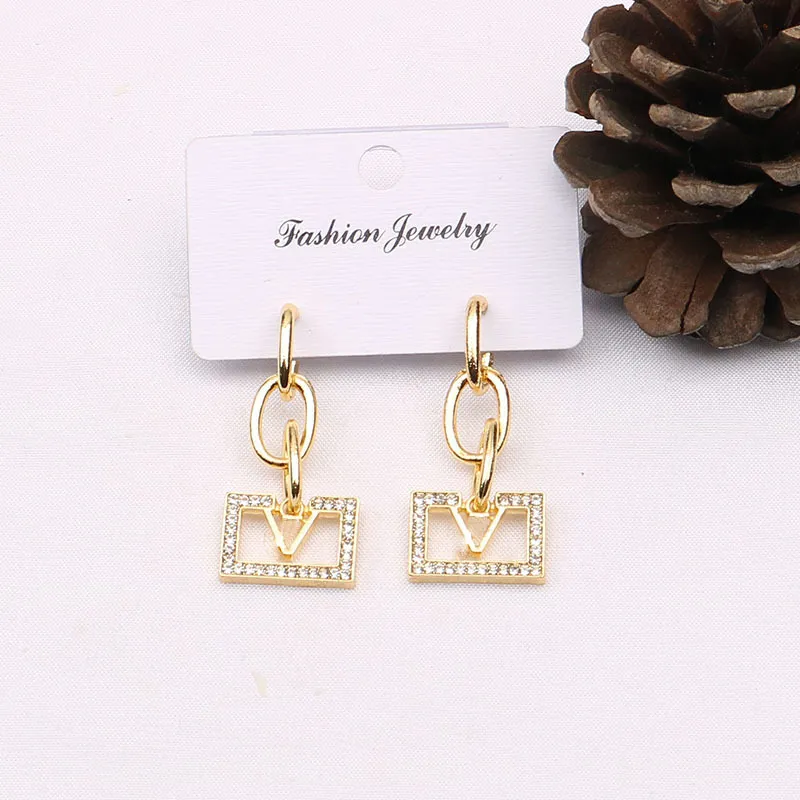 Várias mulheres brincos de designer brinco de 18k peito de ouro 925 letras prateadas pregos de goma geométrica feminina redonda jóias de festa de casamento de strass de cristal pérolas