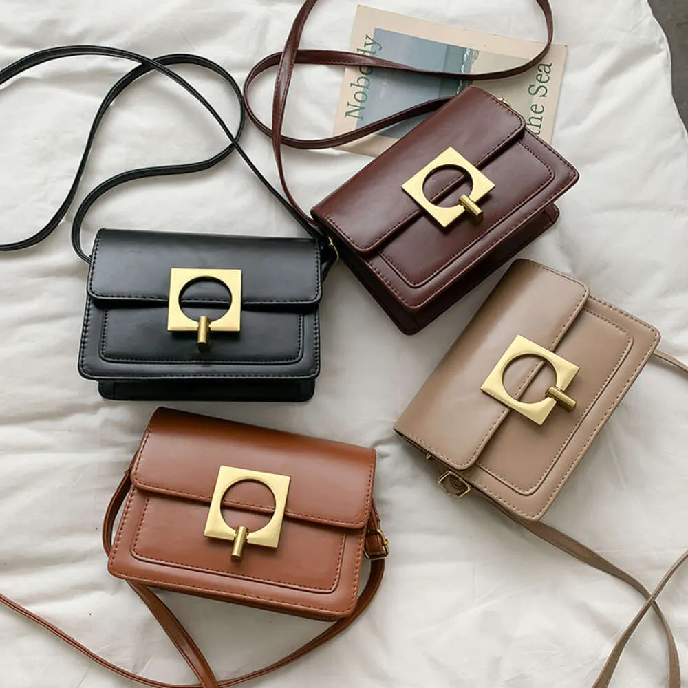 Spring Women's Popularna nowa moda Koreańska wersja wszechstronna One ramię Crossbody Bag Factory Sales Bezpośrednia sprzedaż