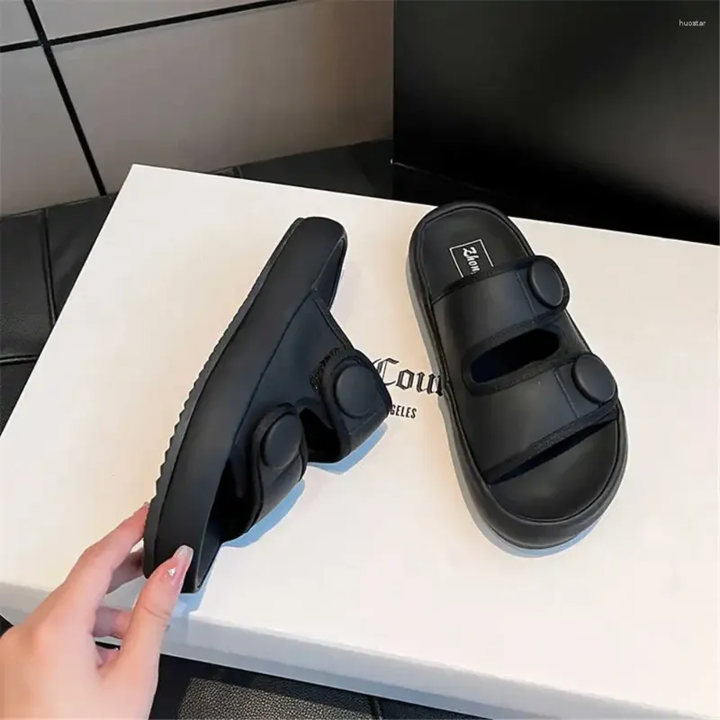 Slippers 36-39 Household Women Sandals 2024 For Woman Shoes Flat Sneakers Sport Shuse Second Hand Resort League Trainers