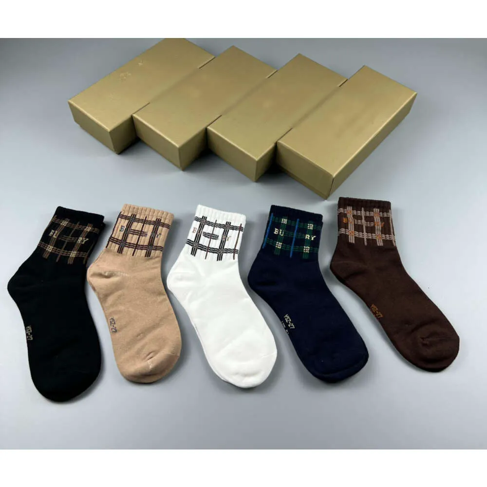 Designer Luxus Burberry Socken Mode Herren und Damen Casual Baumwolle atmungsaktiv 5 Paar Socken mit Box 02107