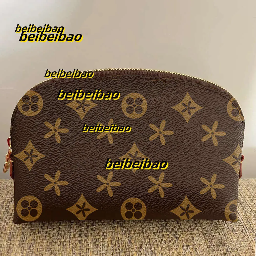 Cosmetische tassen koffers Cosmetische tassen maken Dames Heren Designer bruine bloem tote clutch toilettas luxe reis 2024 portemonnee schouder waszakje make-up tas ritszakken