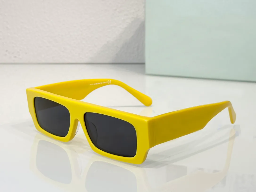 Occhiali da sole rettangolari Giallo Nero Lenti fumé Uomo Donna Moda Estate Sunnies Sonnenbrille Occhiali con protezione UV con scatola