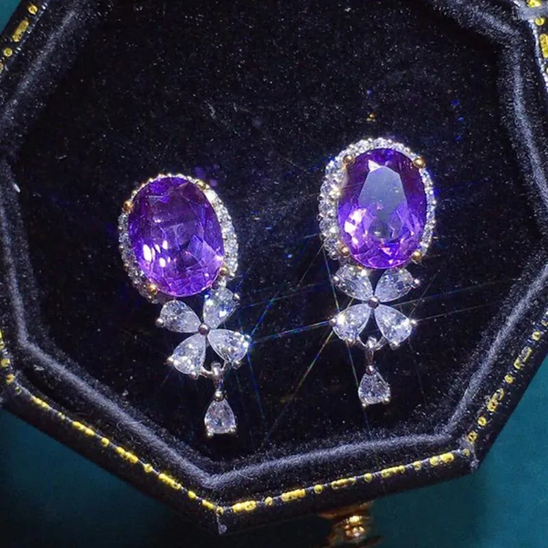 ダングルイヤリング小さな繊細な紫色のクリスタルアメジストダイヤモンドジェムストーン女性のための花ドロップホワイトゴールドシルバーカラーファインジュエリー
