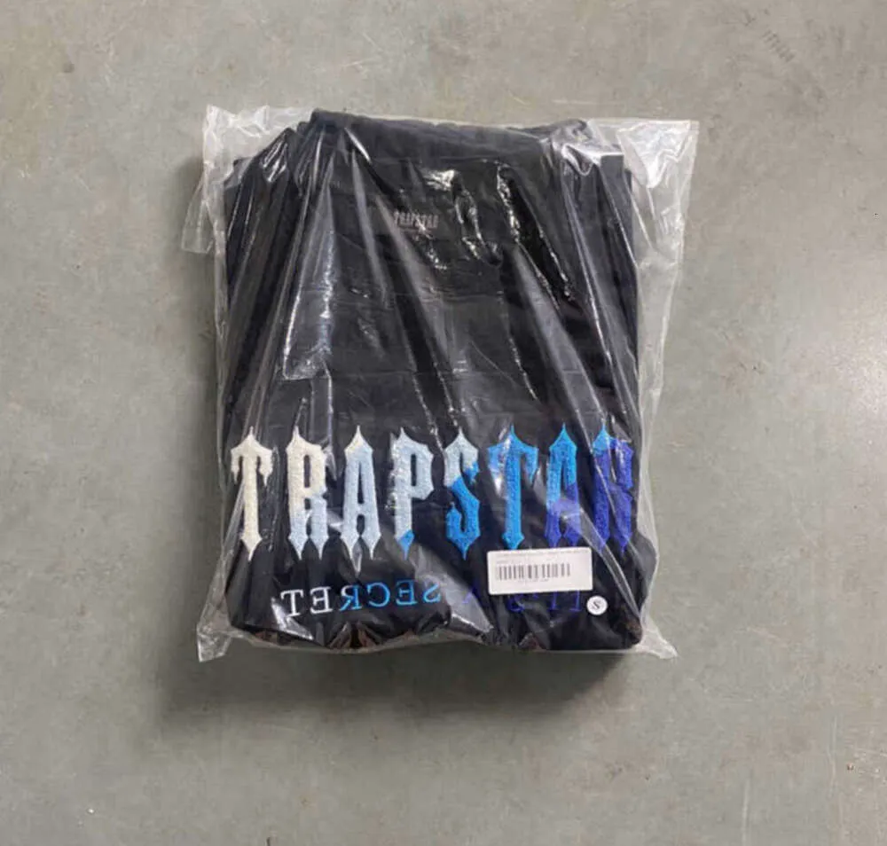 Erkek Tişörtler Yaz Tshirt Trapstar Kısa Takım 2.0 Şömine Kod çözülmüş Kaya Şeker Lezzeti Ladies İşlemeli Alt Trailsuit Tişört Hareket Tasarımı 6915ess