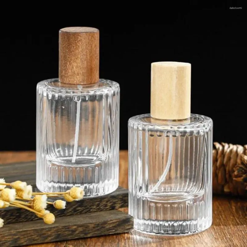 Lagringsflaskor 50 ml stor kapacitet parfym spray flaska transparent glasåfyllningsbara kosmetiska behållare atomiserare