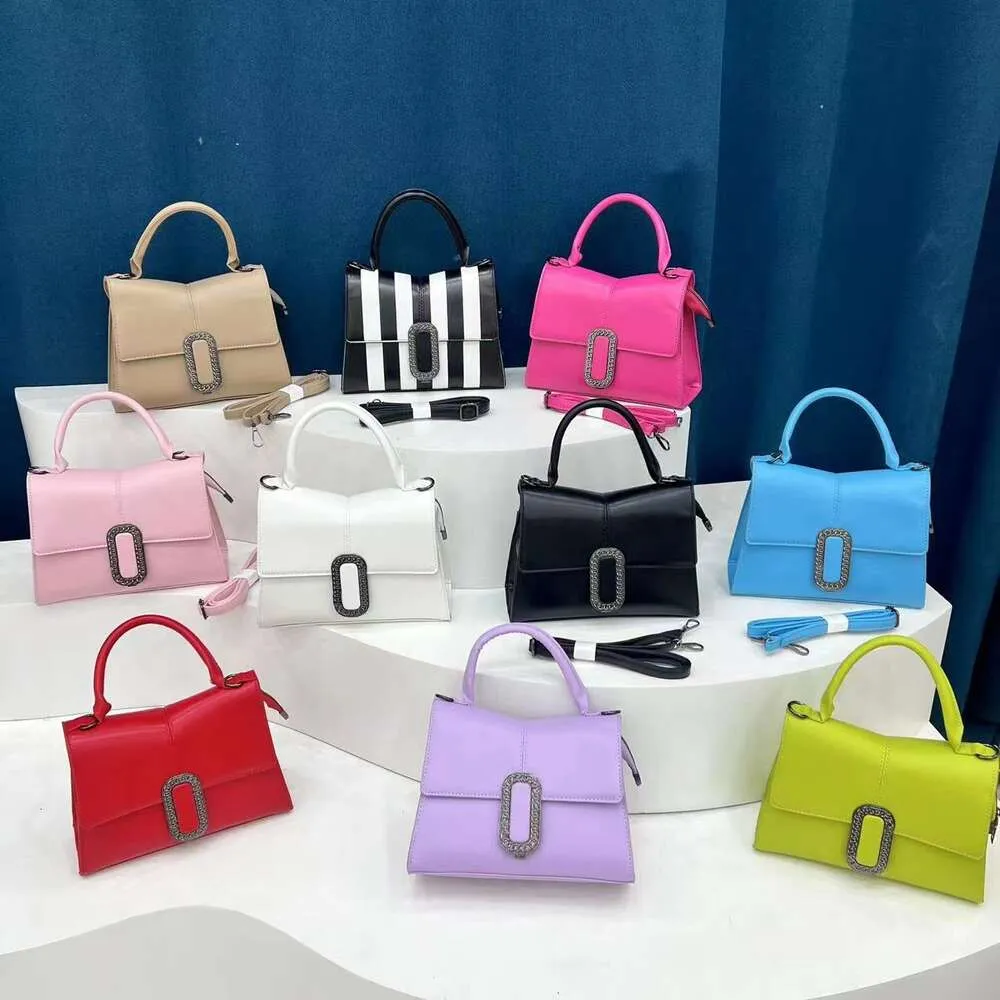 Neue Damen-Handtasche, modisch und einfach, einfarbig, trendige PU-Textur, einzelne Schulter-Umhängetasche, Taschen, Direktverkauf ab Werk