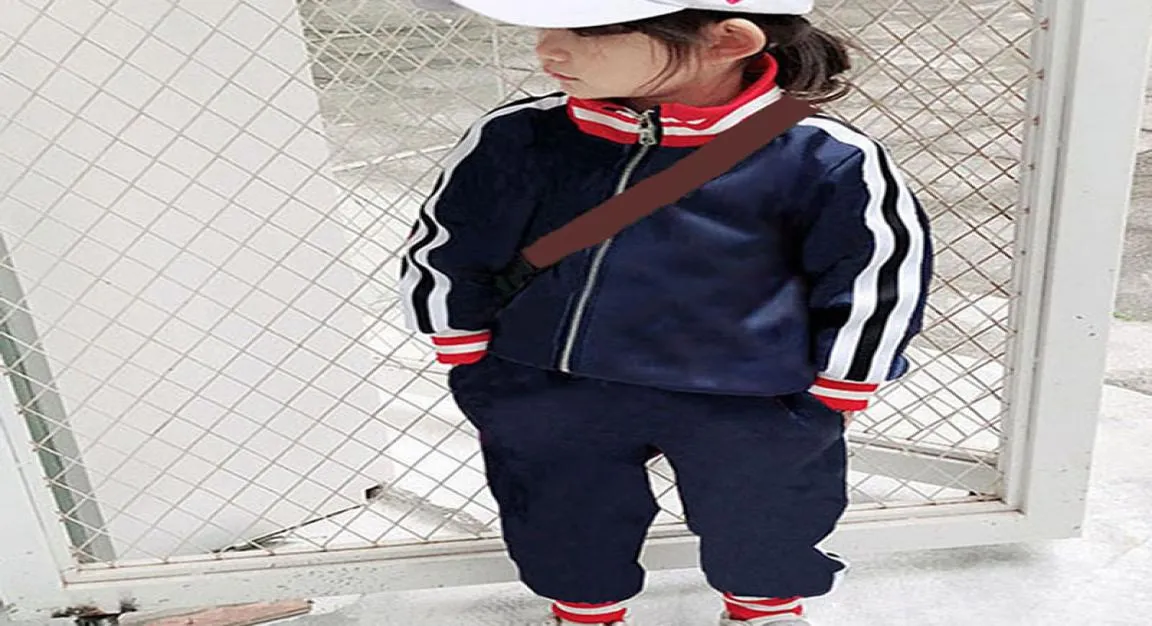 Crianças moda fatos de treino carta impresso jaquetas calças duas peças conjunto meninos meninas casual esporte estilo roupas terno criança c2231785