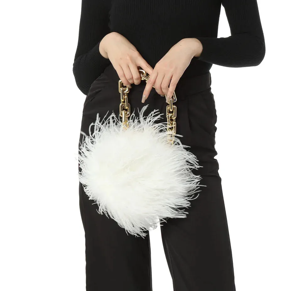 Mini sac à main en plumes d'autruche naturelles véritables avec grande chaîne en or 2024 pêche fuzz Chic fourrure romantique fête dîner de mariage 240130