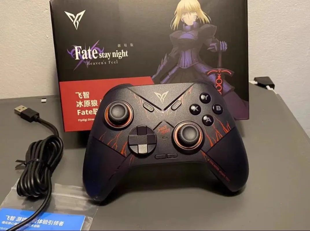 Controller di gioco FlyDiGi Fate Bluetooth Gamepad Direwolf Nero 2.4G Wireless 3 modalità Maniglia vibrante per Switch TV Telefono cellulare