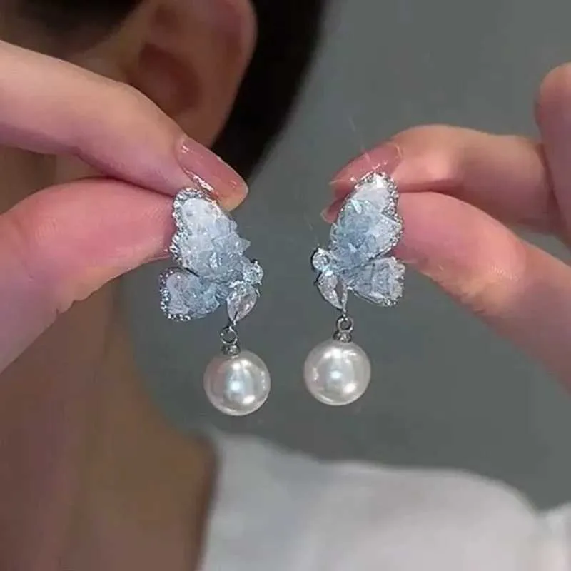 Earrings Gradient Gravel Crystal Blue Butterfly Pearl Stud Earrings Women Fashion Beautiful Daily Accessory Party Jewelry Birthday Gifts 230831