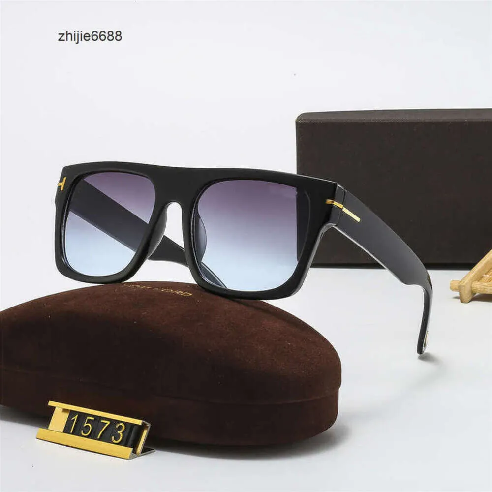 Sun Eyeglasses Tom-Fords Star Driving Designers Women Brand Sunglasses Glassesスーパーセレブサングラスファッションサングラスマン