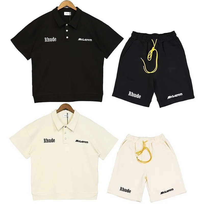 Rhude Mens Tracksuit Designer Summer Tshirts Polos tee shorts knä längd bokstav två stycken set broderi lös spårning s-xl