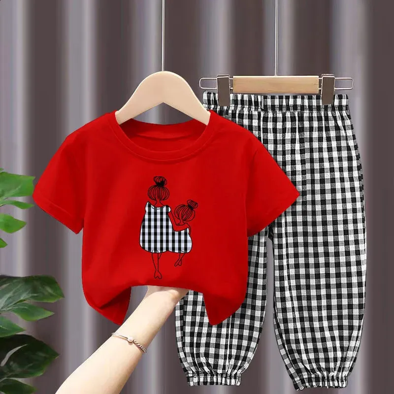 Summer Fashion Mother Kids Clothes Girl Sets Cute Baby Girls Children Clothing 2pcs Sleeved Tshirt Tops Pants Toddler Suit 2-10Y 240131