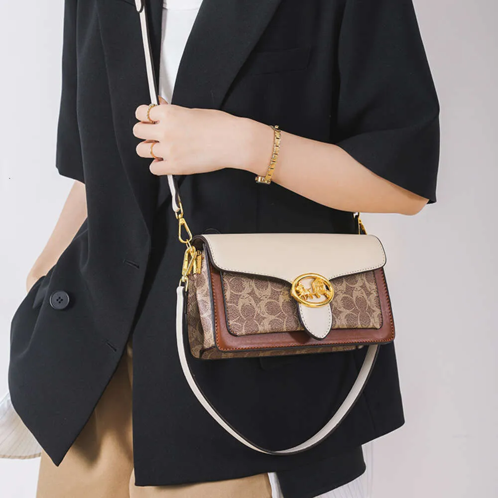 Avancée nouvelle mode épaule polyvalente décontracté classique femmes bandoulière petit sac carré ventes directes d'usine