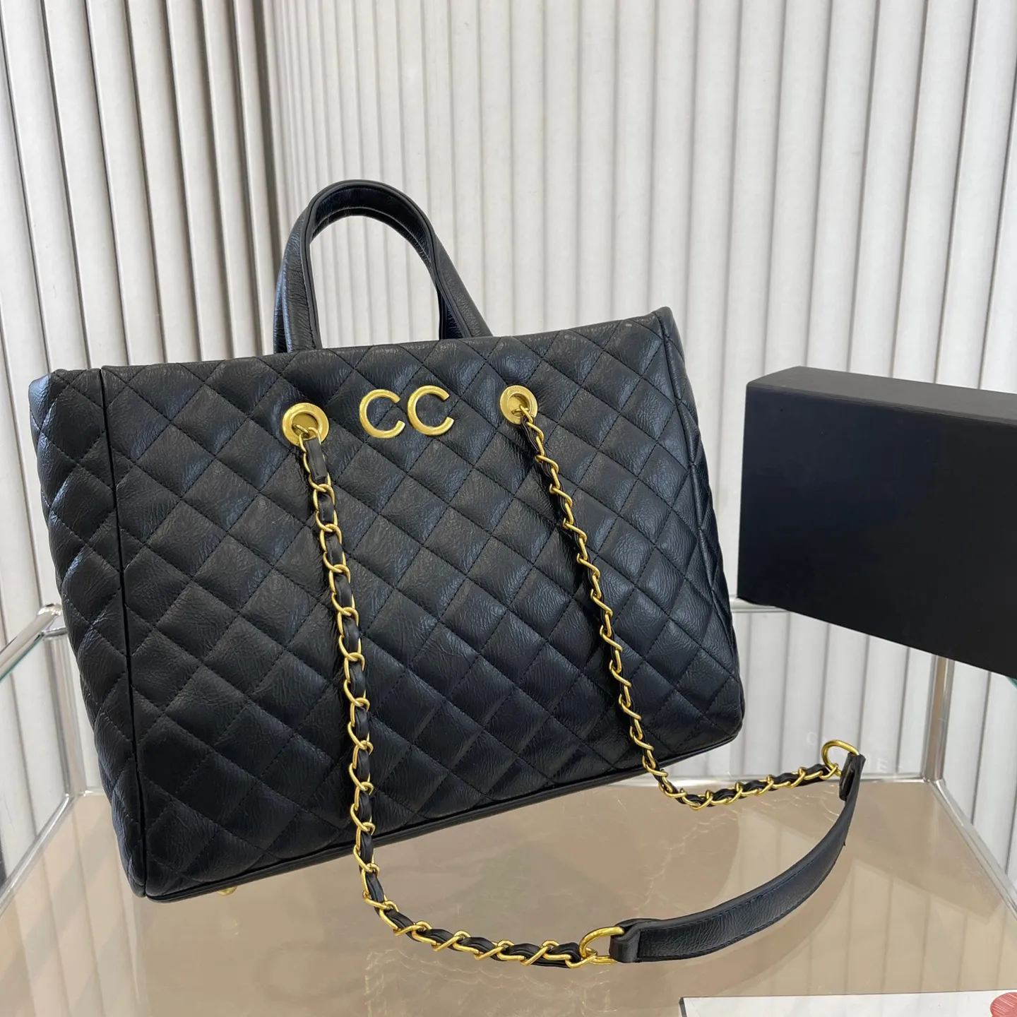 Kvinnor Designer Tote Bag Luxury Handväska stor kapacitet läderväska axelväska ryggsäck portfölj Organisera paketet Crossbody Messenger Bag Ryggsäck Stil