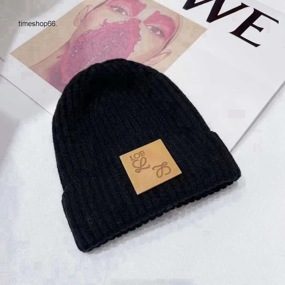 2024 gorro/tampas de caveira design elegante boné sem aba masculino e feminino lã outono inverno quente malha de alta qualidade