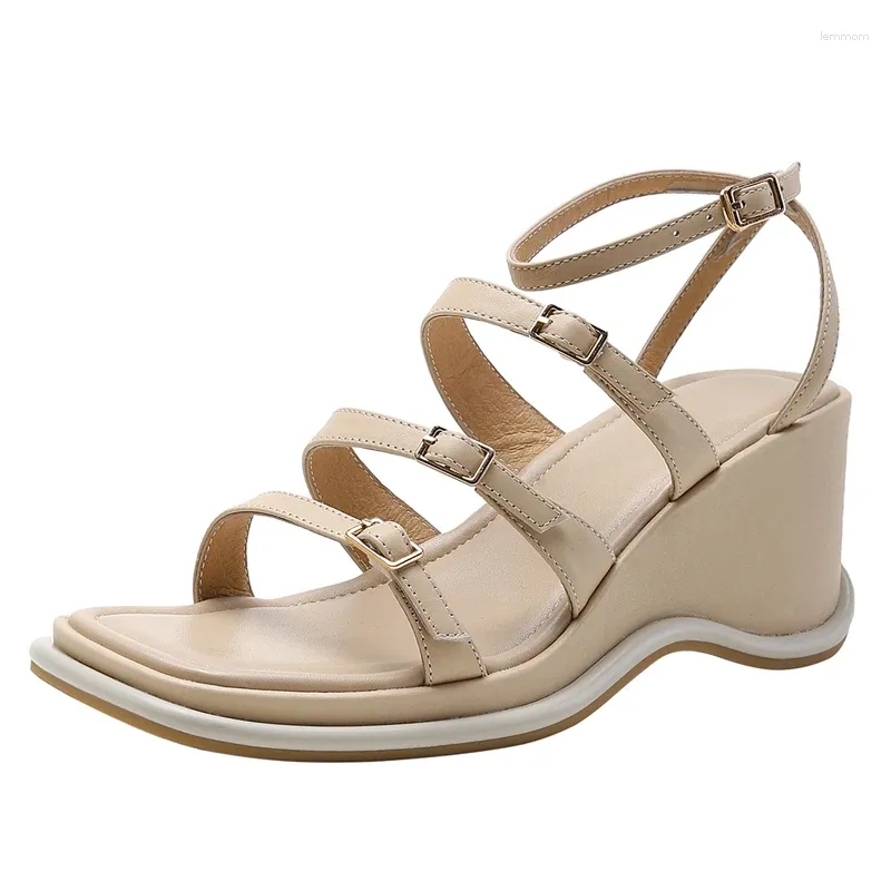 Sandalen Vrouwen Wiggen Echt Leer Sexy Dame Open Teen Gesp Sandaal Abrikoos Beige 6 cm Hak Mode Zomer Vrouwelijke schoenen M141