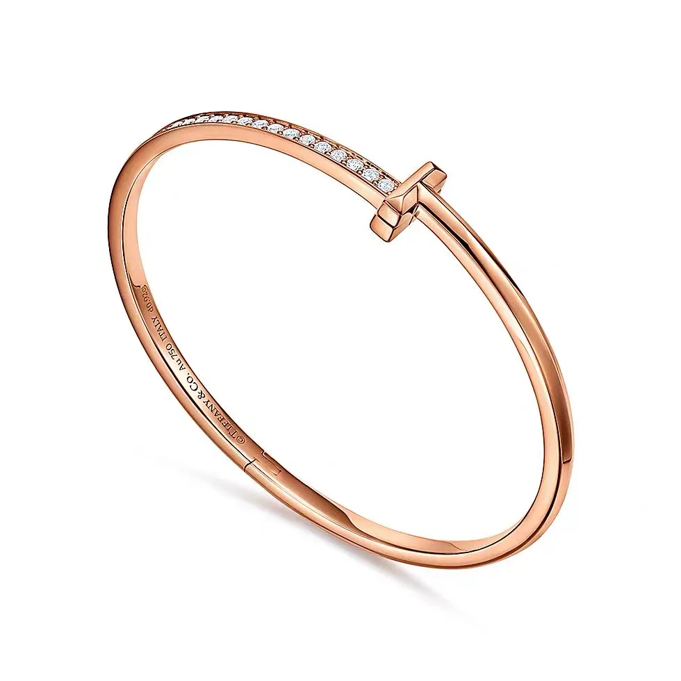 2024 Bracciale Designer braccialetto di fascino di lusso lettera T Bracciali Gioielli per le donne Bracciale Accessori moda Lega di acciaio al titanio GoldQ4