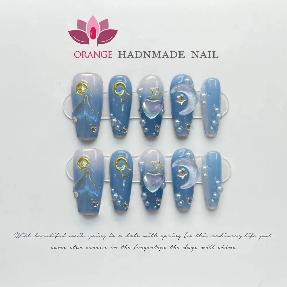 Stampa blu fatta a mano sulle unghie Design Charms Copertura completa di lusso Medio Bara manicure Indossabile Unghie finte Taglia XS S M L Nail Art 240127