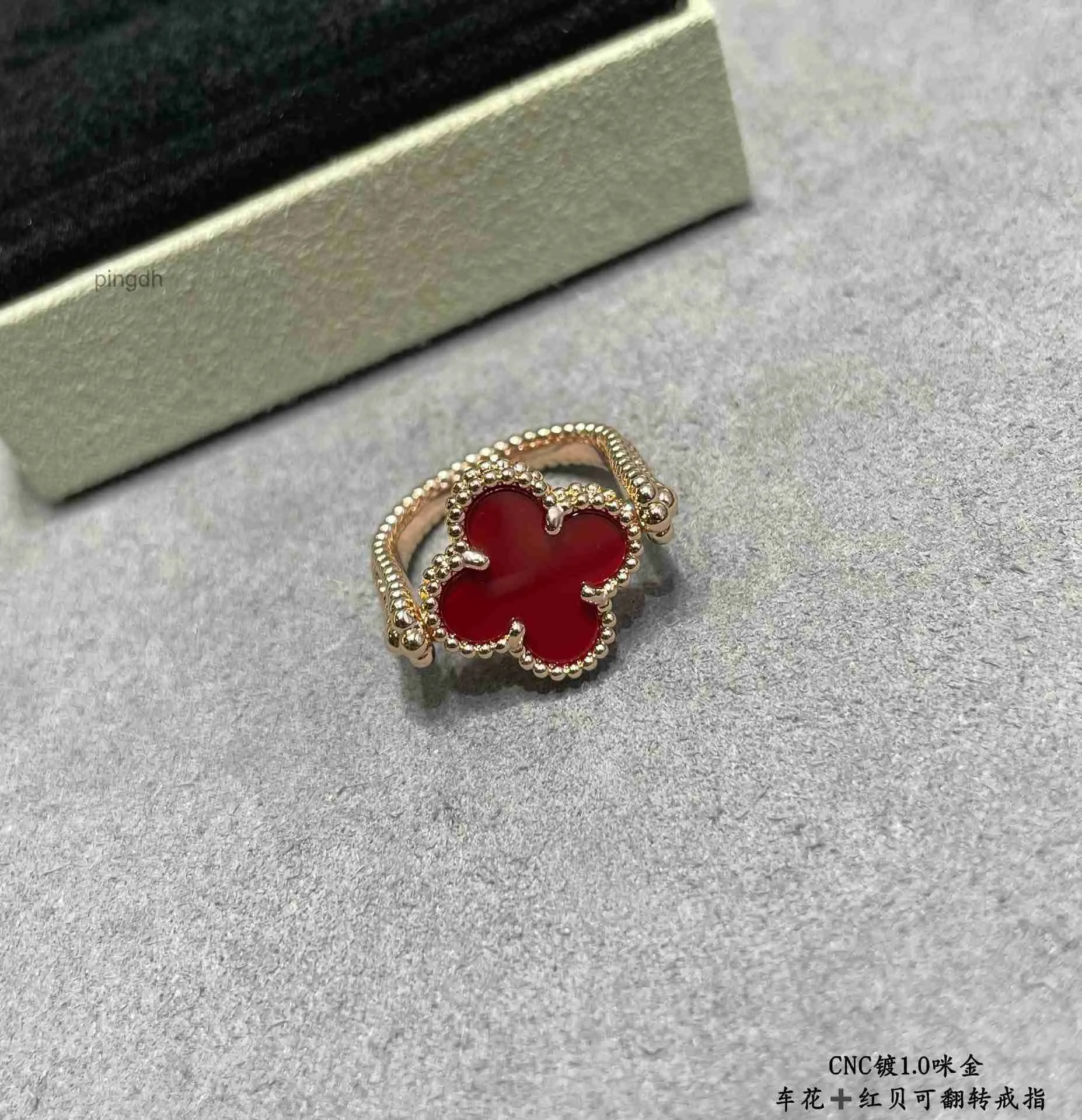 Designer Ring Van Clover Ring Cleef Four Leaf Clover Ring Vintage Cluster Rings Van Brand Designer Copper med 18K Gold Plated Red Four Leaf Clover Charm Ring for Women