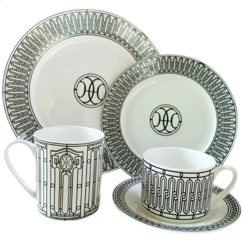 Bone China Black Line Tazza da caffè Fondo Set da tavola Piatto occidentale Ciotola di riso Zuppa Pentola Cucchiaio Decorazione Confezione regalo 240130