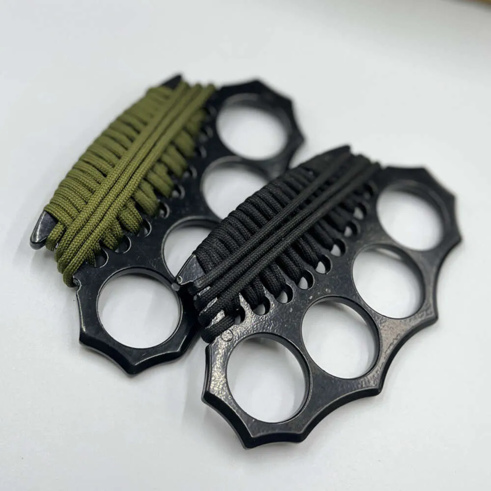 Handheld Finger Tiger Four Fist Set Ring Buckle Car Broken Window Survival Equipment Legal Self Defense Designers 69OC