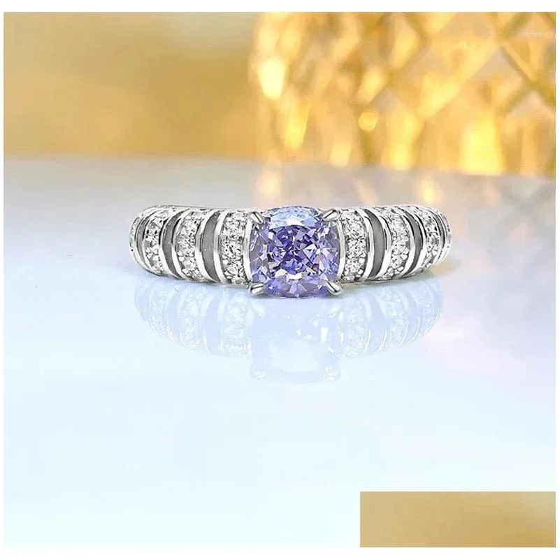 Bagues de cluster Purple Diamond Square Cut 925 Bague Sier associée à une niche multifonctionnelle à haute teneur en carbone Élégante Femme Drop Livraison Bijoux Otmse