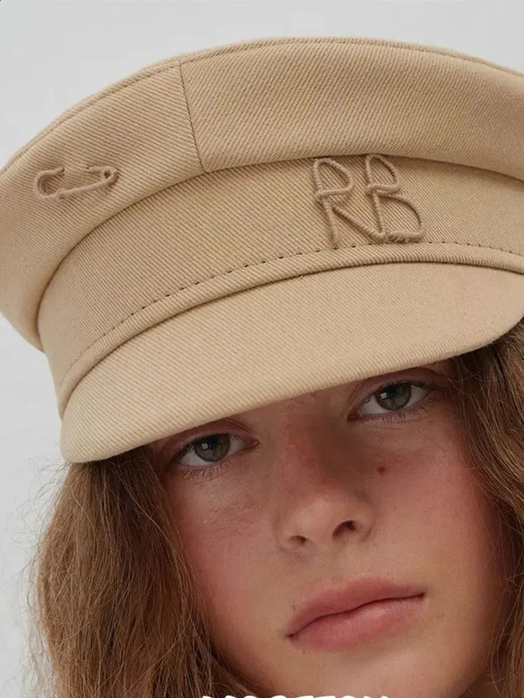 Pink Khaki sboy Hat Fall Winter Baker Boy Designer Women Ladies Luxury Design Brand Octagonal Cap Letter Military Versatile classic