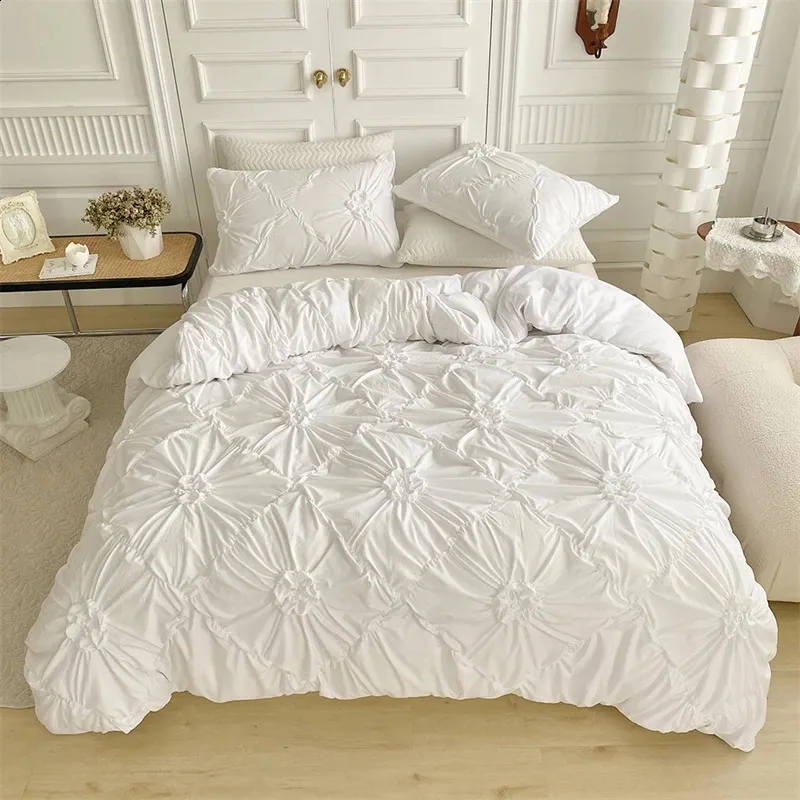 High End Threedimensional Pinch Pleated Duvet Cover Set Queen Solid Color Single Double Bedding Quilt and Pillowcase 240131