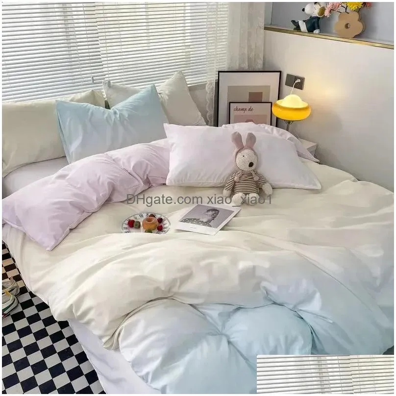 Sängkläder sätter koreansk stil Set Fourpiece Gradient Color Sheet Pillowcase Däcke er Twin Fl Queen King Super Size 231118 Drop Delivery Othyi