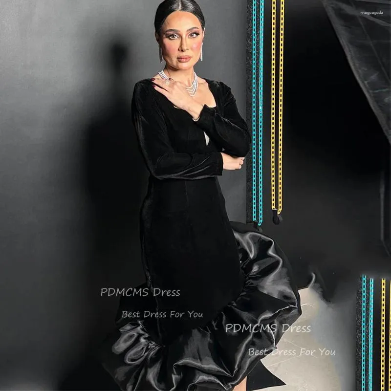 Sukienki imprezowe Arabskie kobiety czarna syrena krótka balowa kwadratowa szyja